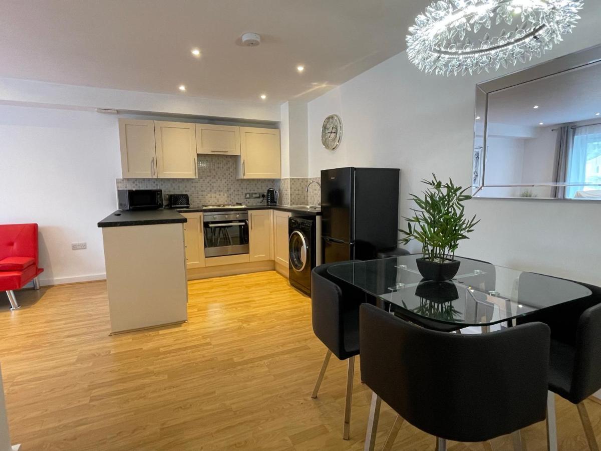 Moda Wigan - Stylish 2 Bed Apartment Central ウィガン エクステリア 写真